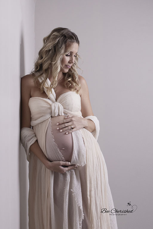 Flower Maternity Shoot - Meagan Puett